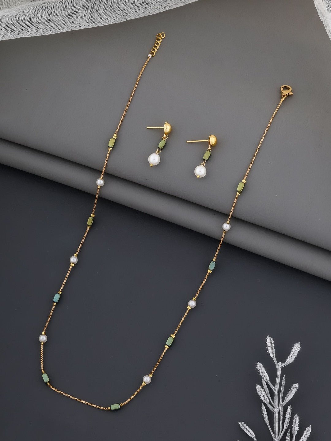 Messing vergulde ketting – schakelketting – met kristallen verfraaid messing