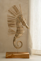 J-Line decoratie Zeepaard Op Voet - gras - naturel - L