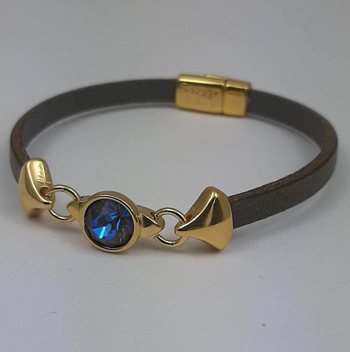 Nexus leren armband glas kristal 24K verguld