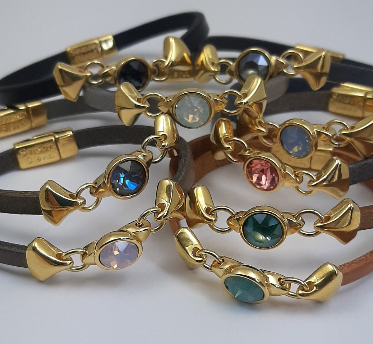 Nexus leren armband glas kristal 24K verguld