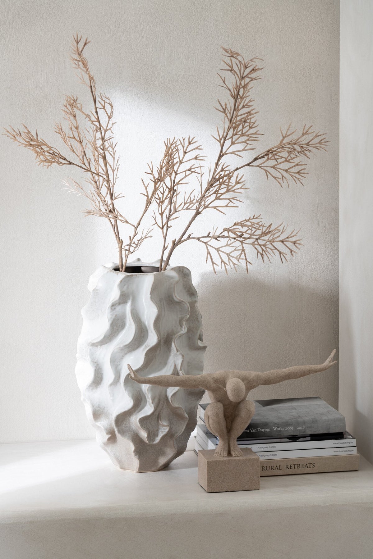 J-Line decoratie Sporter - marmer - polyresin - beige -large
