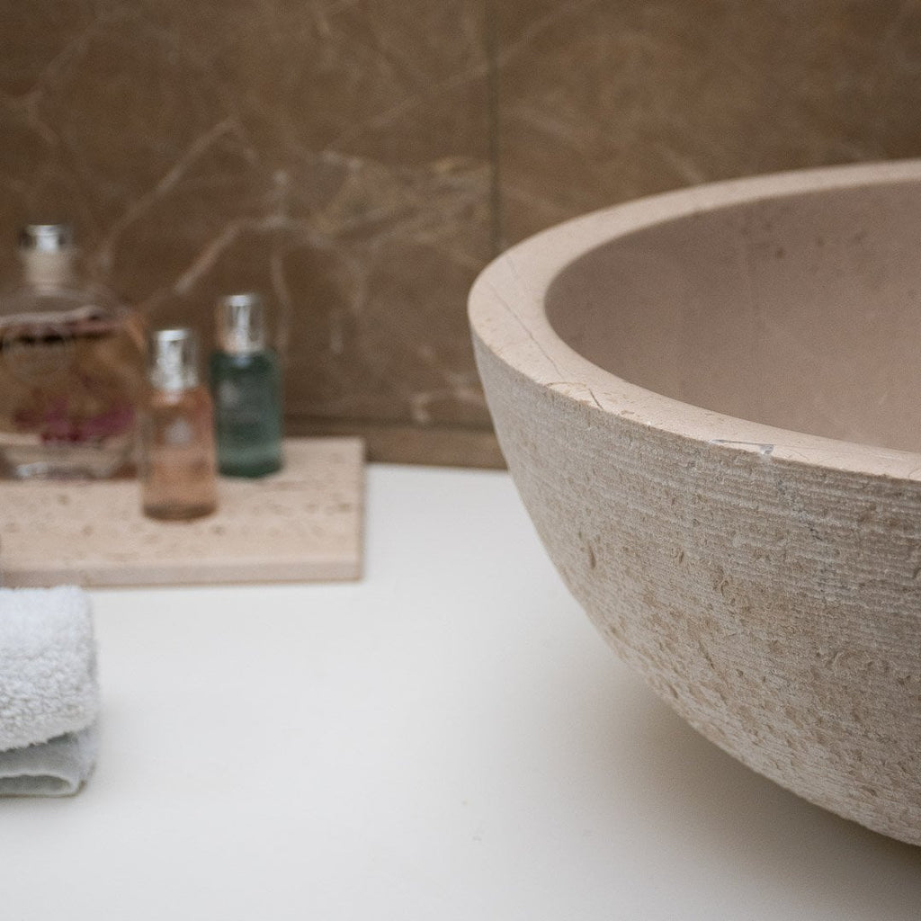 Beige marmeren wastafel