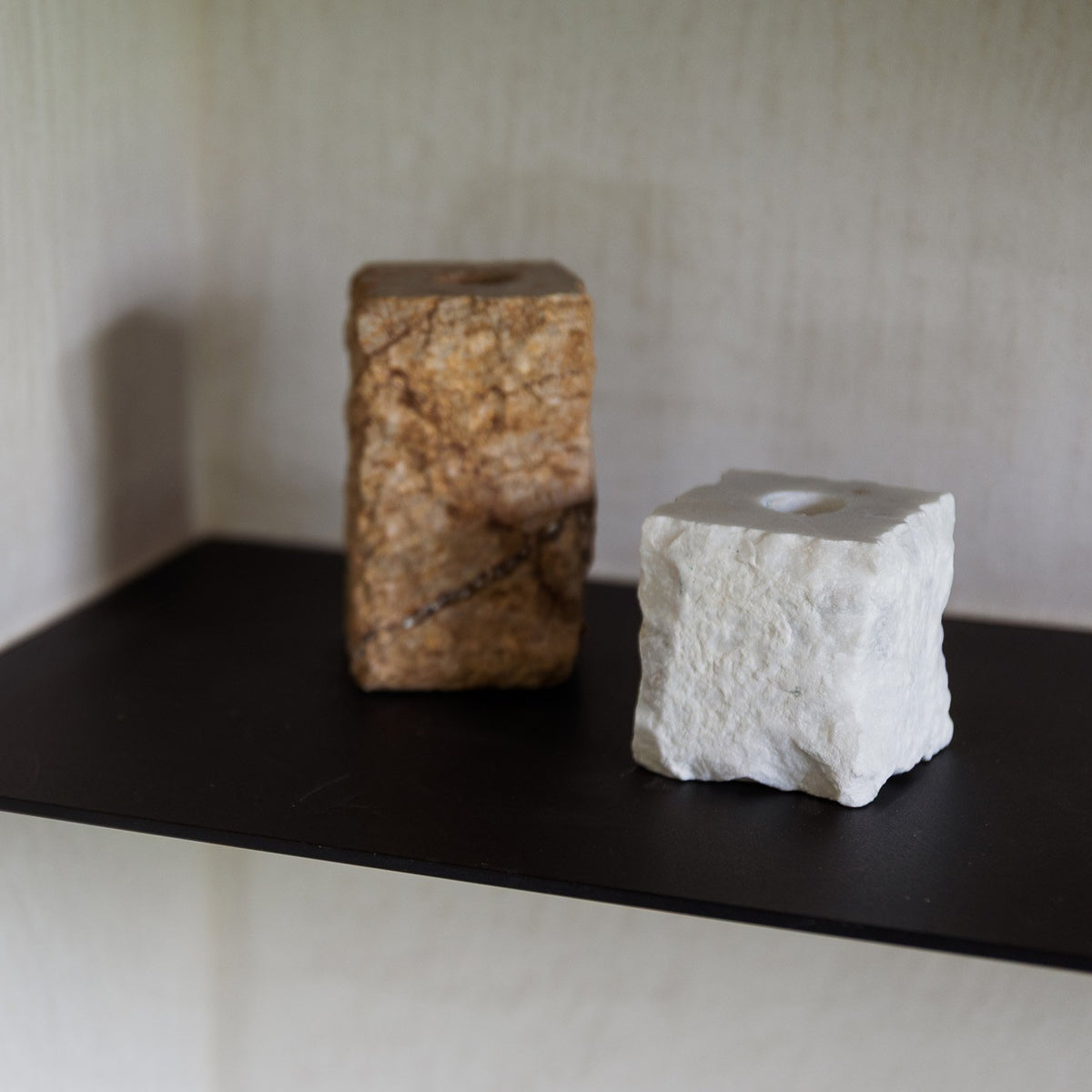 Kaarshouder 8x8xH8cm marmer wit Opus