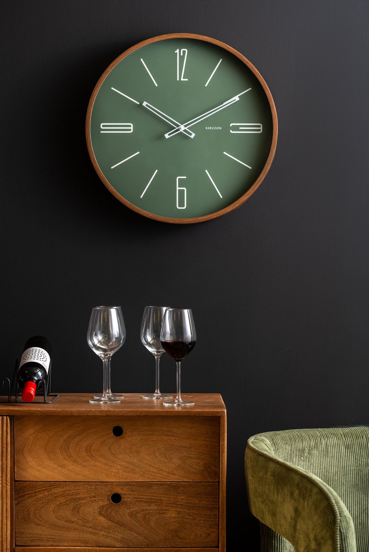 Wandklok gemarkeerd als groot