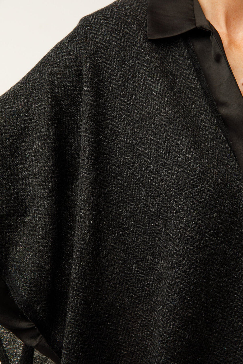 Lydia stal Black-Grey