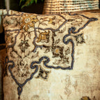 Romain | Kussen | 45x45 cm puimsteen | Beige | Hoii | Met luxe binnenkussen