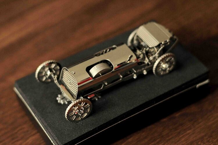 Bouwpakket Tiny Sports Car van metaal- Mechanisch