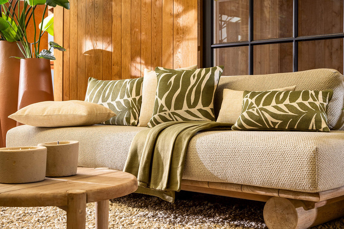 Dutch Decor Eden - Outdoor Cushion 30x50 cm - Mayfly - Green