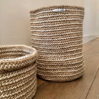 Luna-Leena mand hoog met gebroken witte strepen - jute & katoen - H30cm - hand gehaakt in Nepal