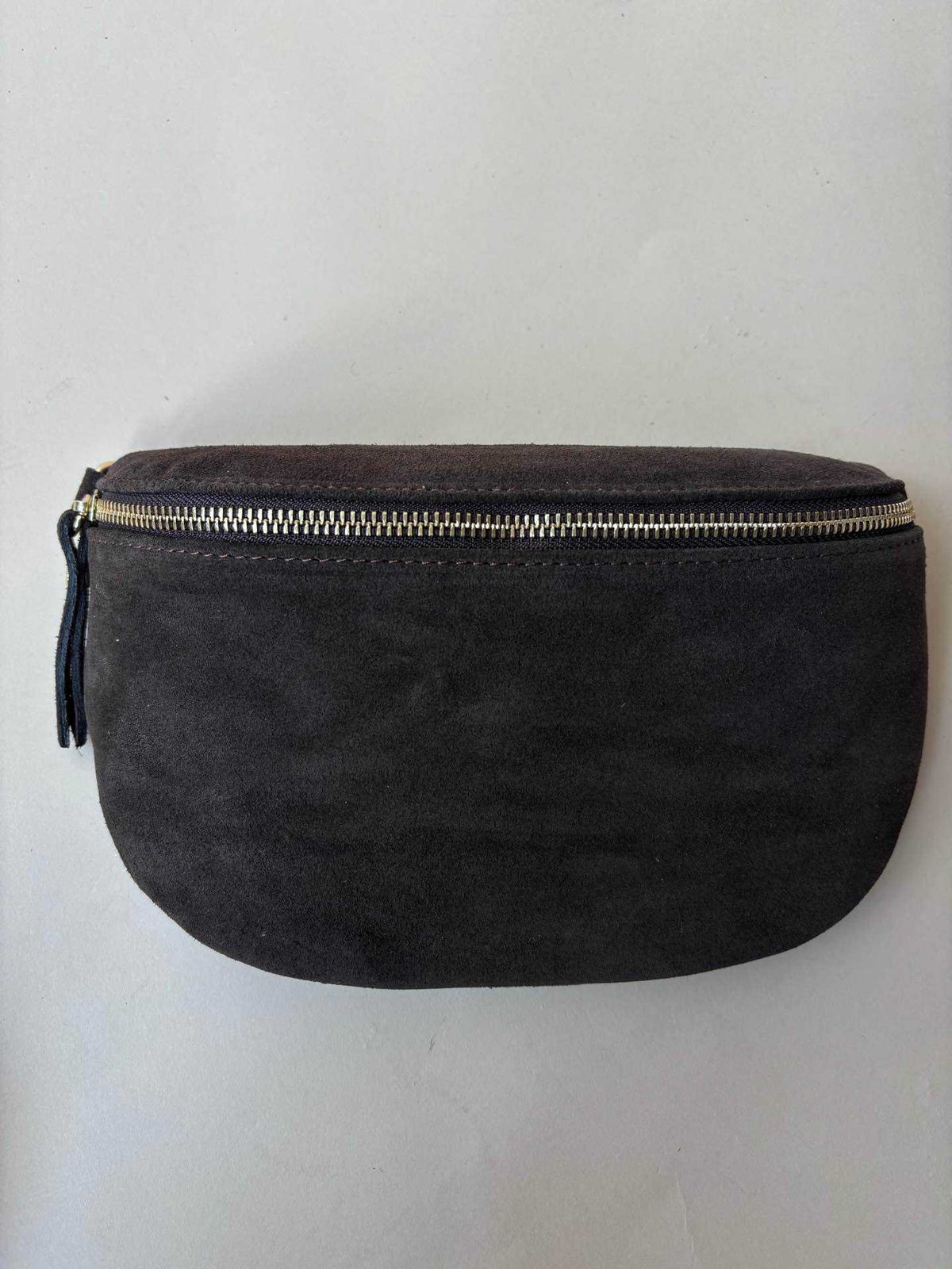 Nelly Heuptas Suede Groot
