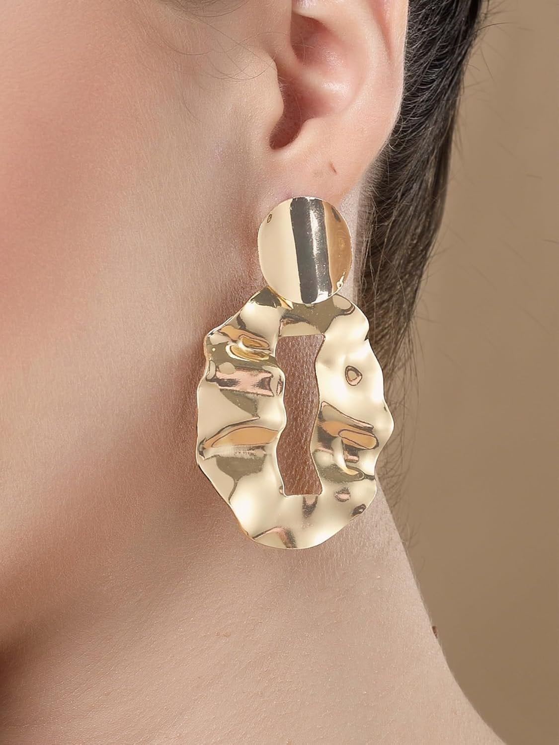 Dangler-oorbellen – mode-sieraden – verguld gehamerd ontwerp – retailverpakking