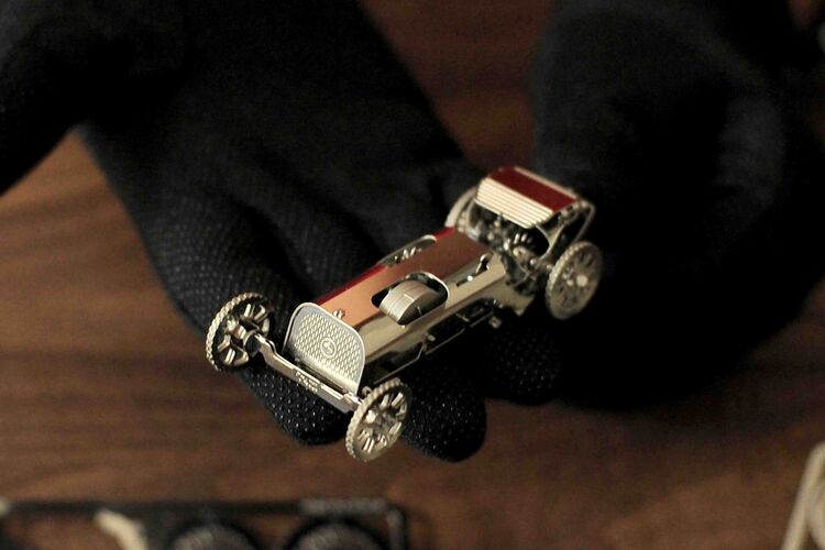 Bouwpakket Tiny Sports Car van metaal- Mechanisch