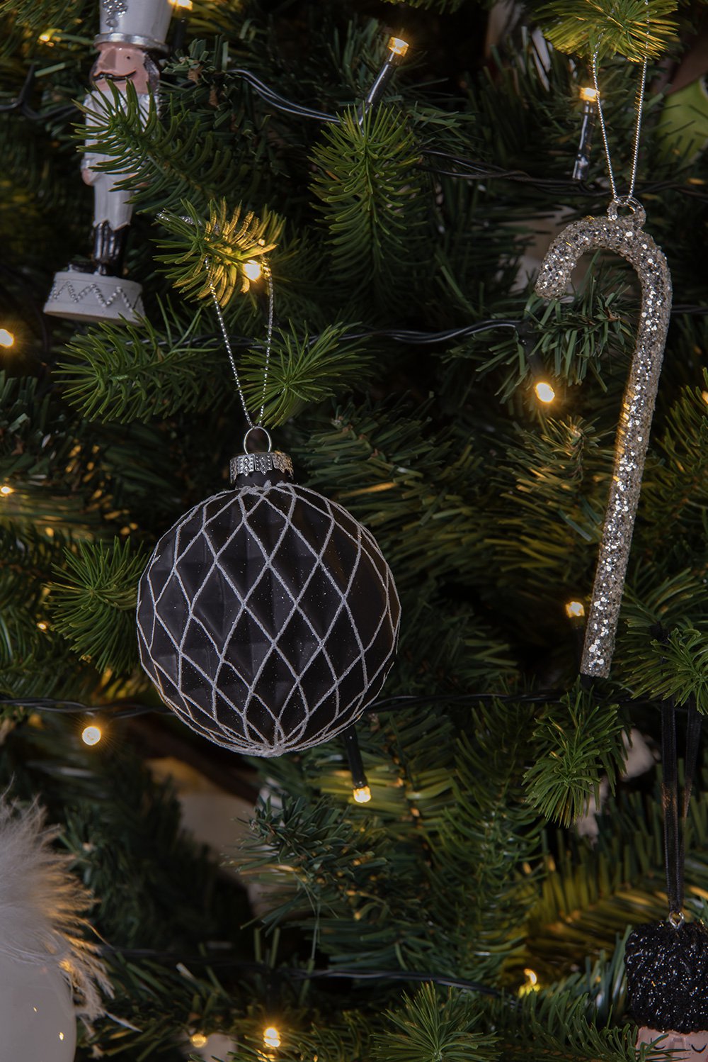 Kerstbal Set van 4 Ø 8 cm Zwart Wit Glas Kerstdecoratie