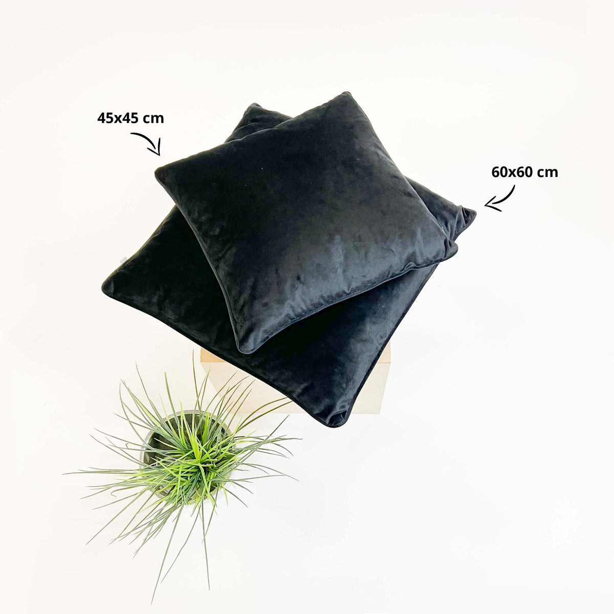 Nederlands decor Finn - kussen 60x60 cm raaf - zwart