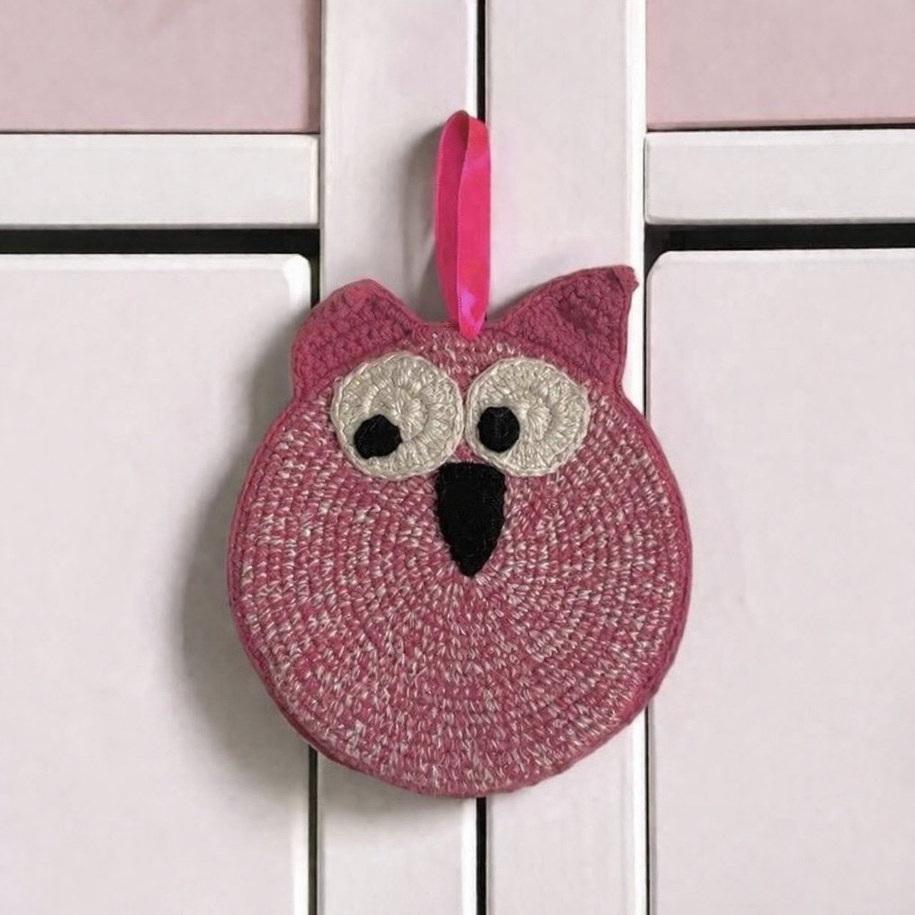 Luna-Leena Uil cadeauhanger - fuchsia melange - biologisch katoen - hand gehaakt in Nepal