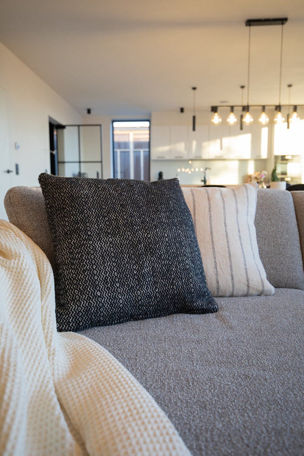 Throw cushion Artem - 45x45 cm