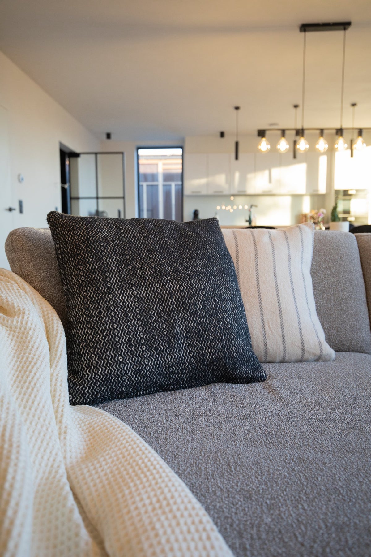 Throw cushion Artem - 45x45 cm