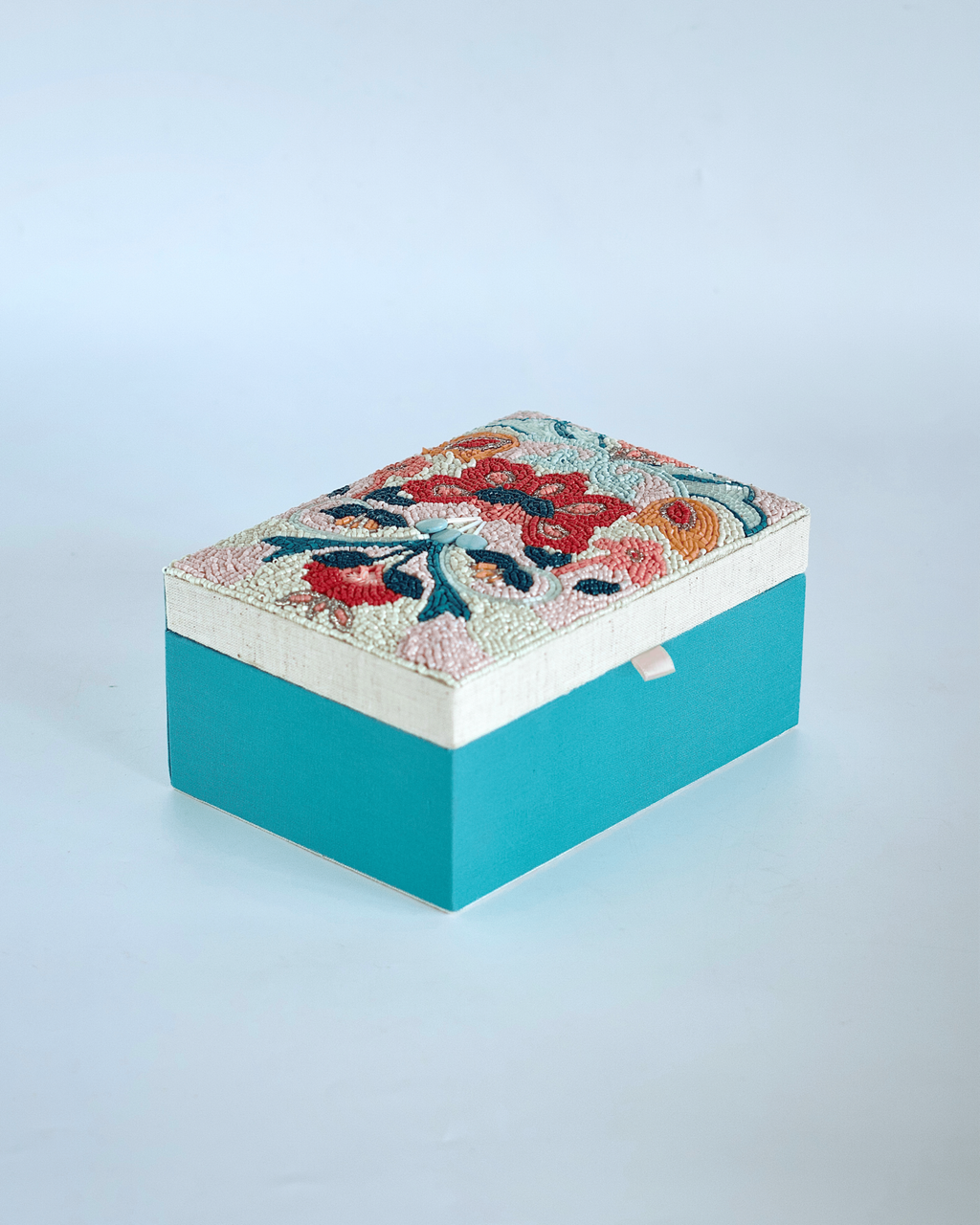 MDF Geborduurde Sieradendoos Met Bloemenkralen - 7x5x3 Inch