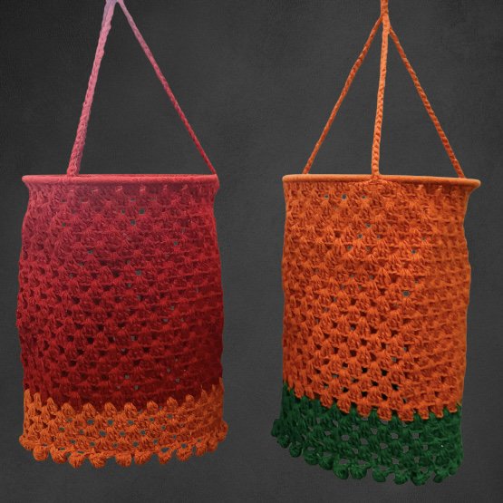 Luna-Leena lampion/lantaarn haak - rood - biologisch katoen - hand gehaakt in Nepal