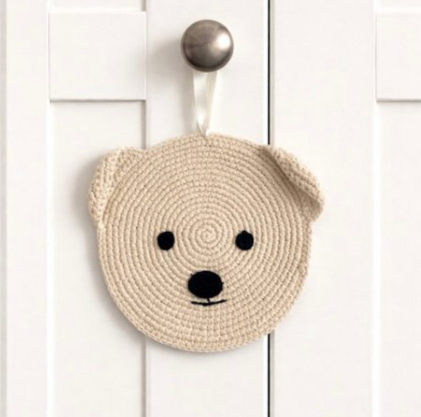 Luna-Leena Ice Bear cadeauhanger - gebroken wit - biologisch katoen - handgehaakt in Nepal