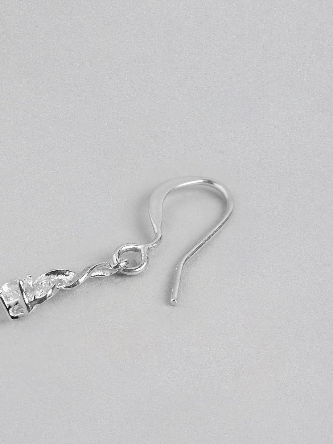 Hangende oorbellen met CZ-oorbellen van sterling zilver – gerhodineerd – lengte 1,5 cm