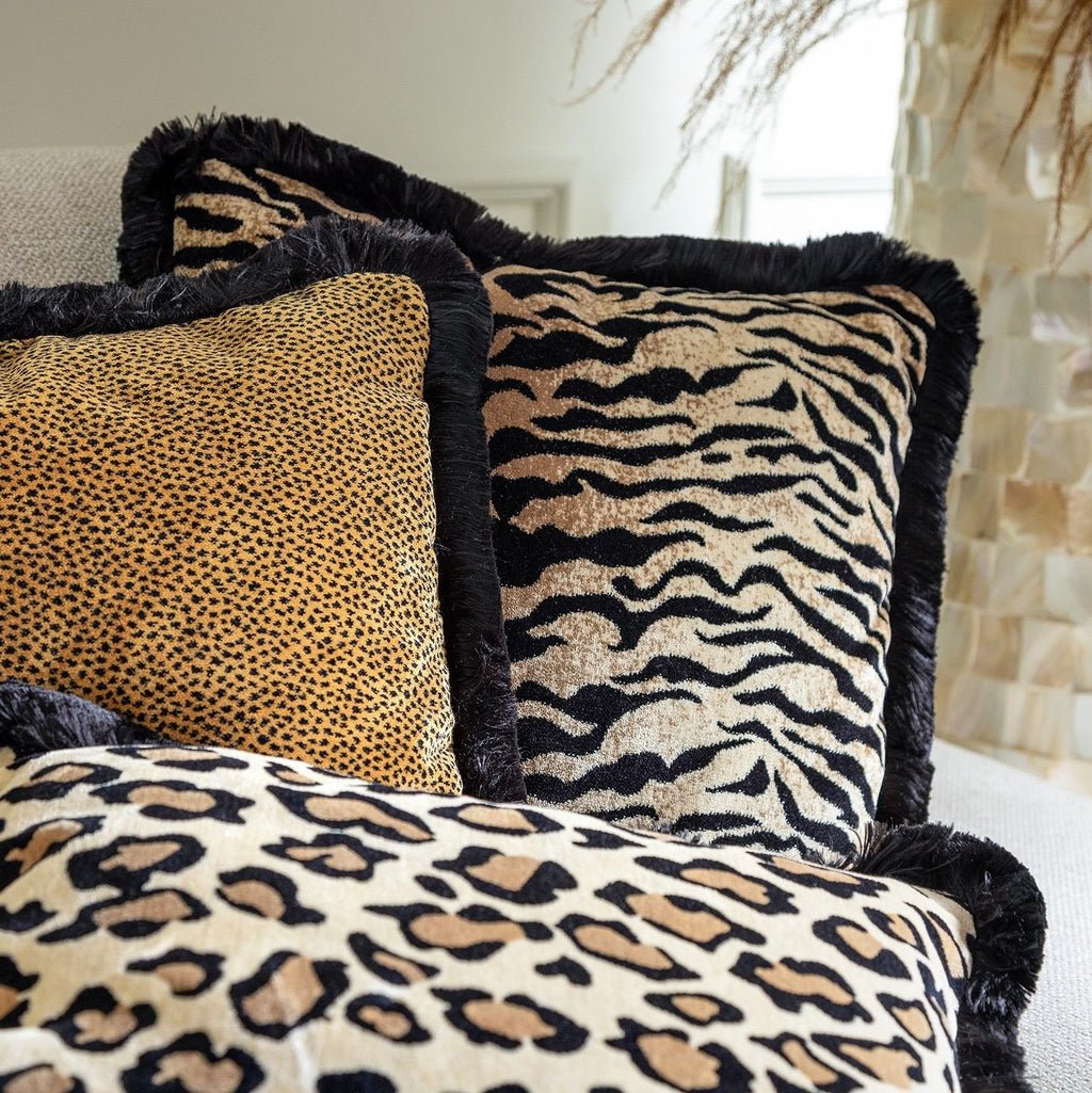 Elisabeth | Kussen | 45x45 cm tabak Brown | Bruin | Velvet | Doten | Hoii | Met luxe binnenkussen