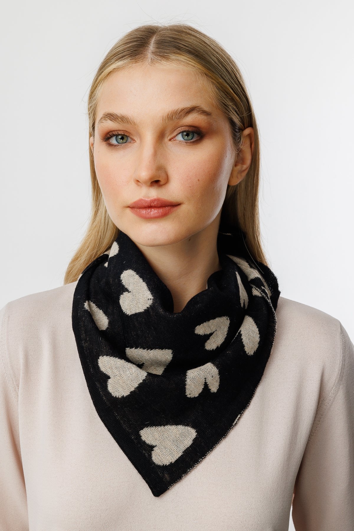 Harten vierkant foulard zwart-beige