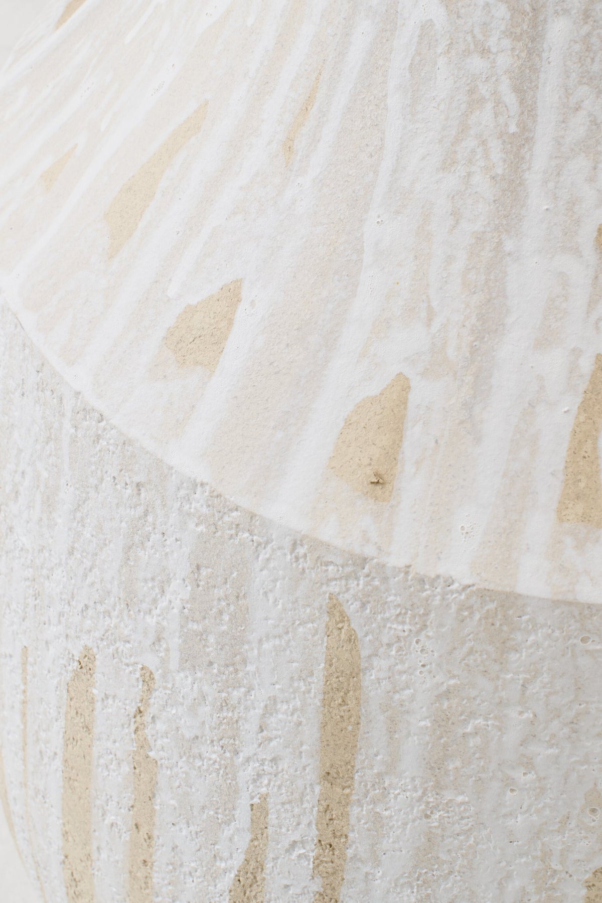 J-Line vaas - keramiek - lichtbeige/wit - S