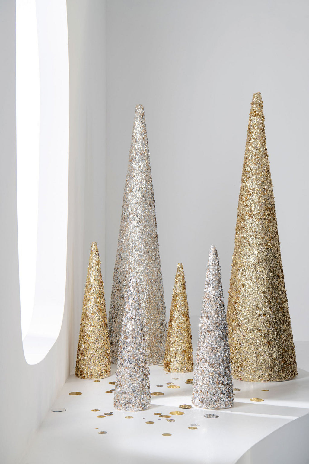 J-Line decoratie Kegel Pailletten Schuim - kunststof - goud - S