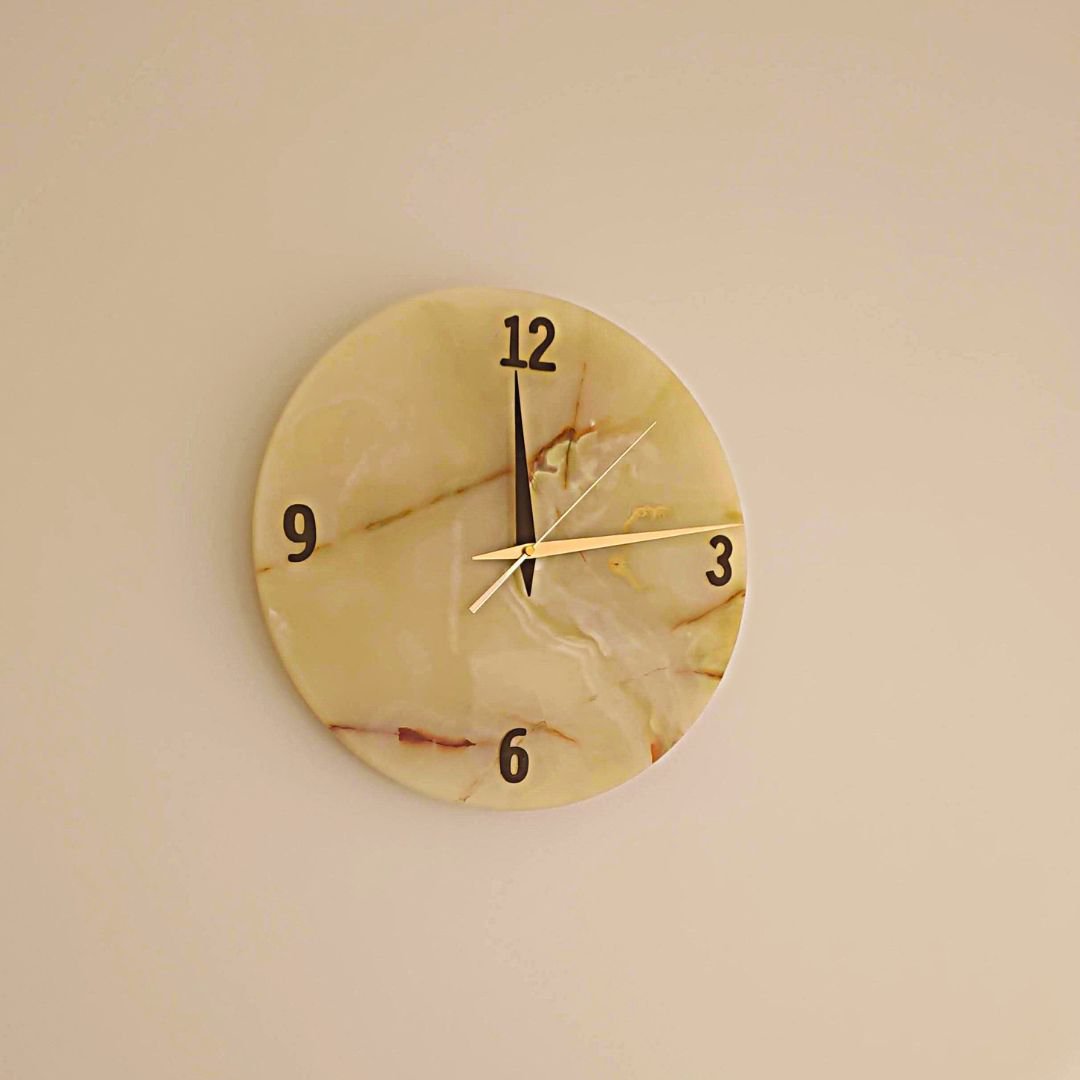 Marmeren wandklok