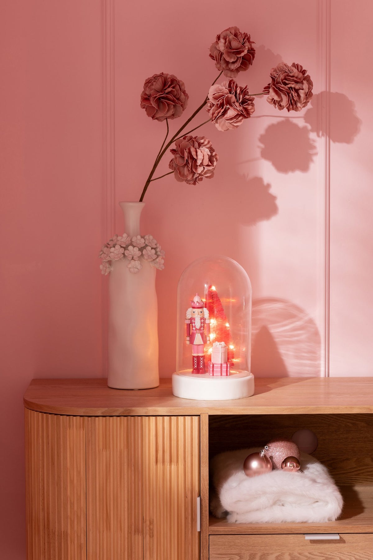 J-Line decoratie Stolp Notenkraker - wit/roze - LED