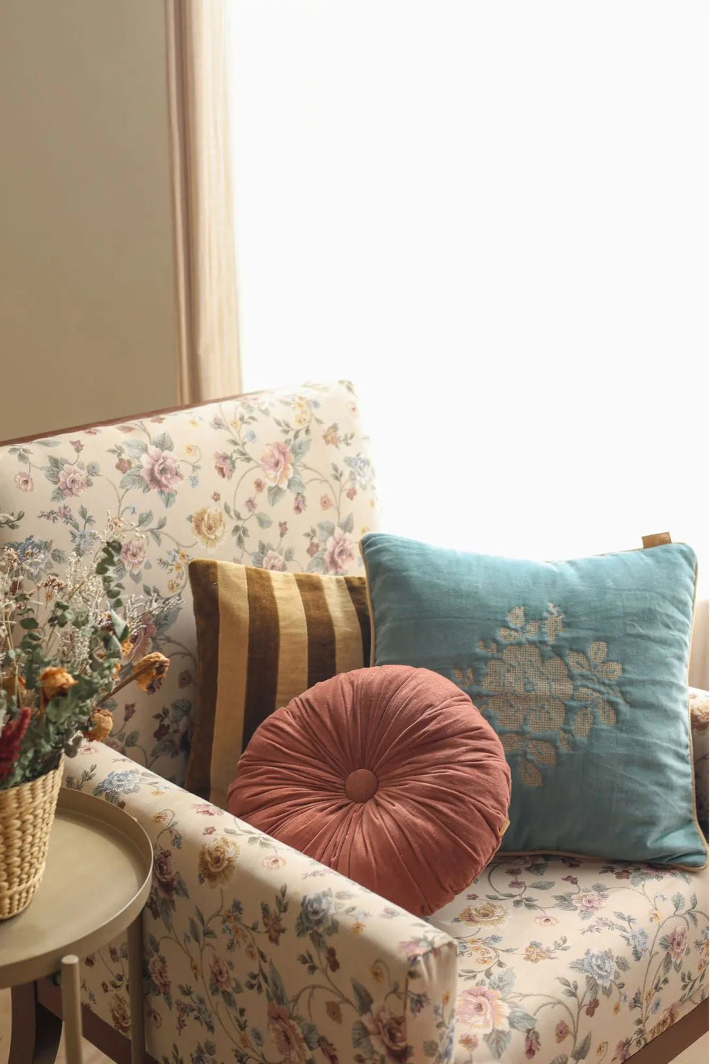 Kussenhoes | Camellia Teal Cross Stitch kussenhoes van Sanctuary Living