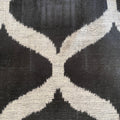 Velvet Ikat Kussen Black Beauty