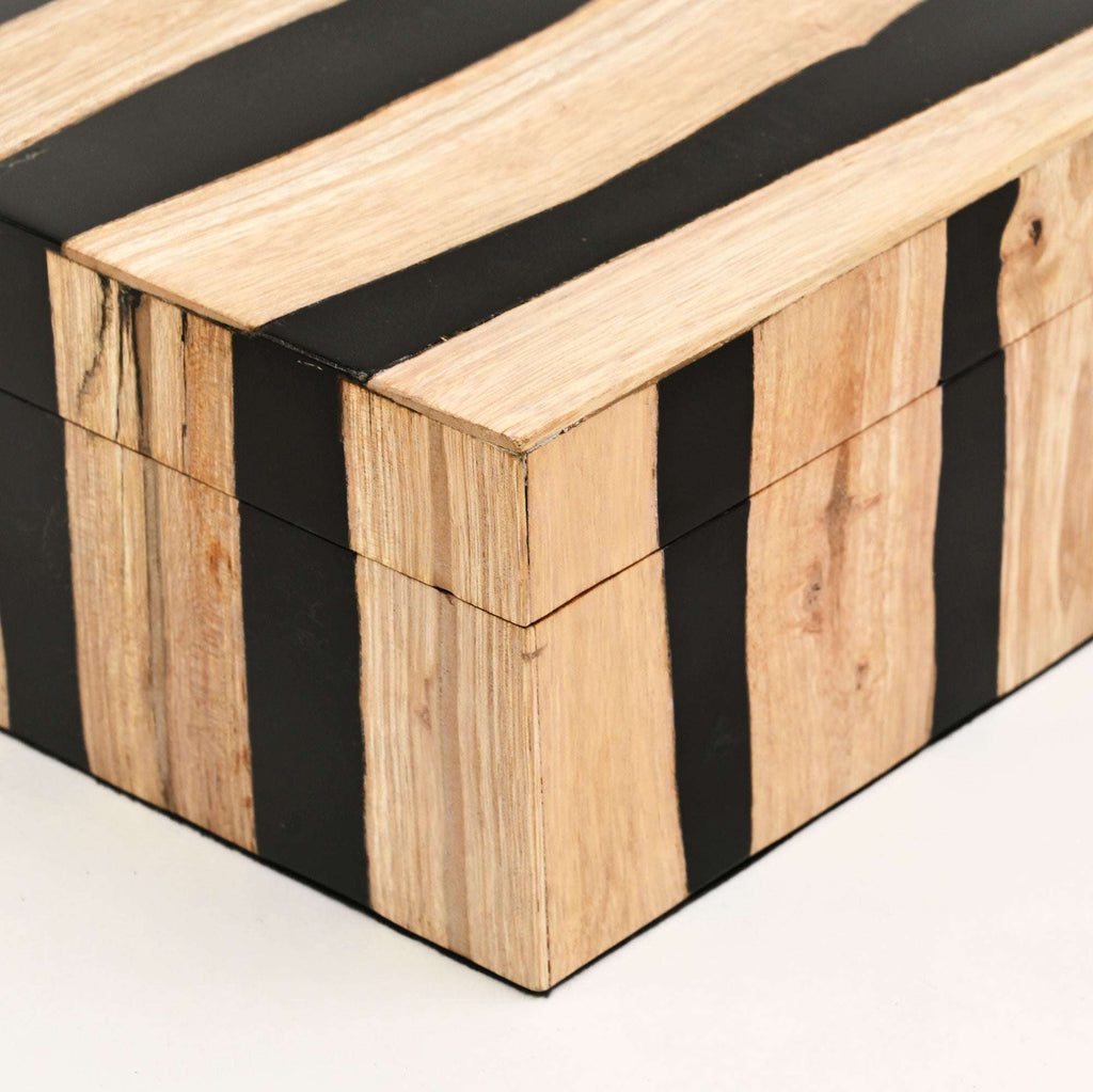 Zwart gestreepte houten decoratieve doos