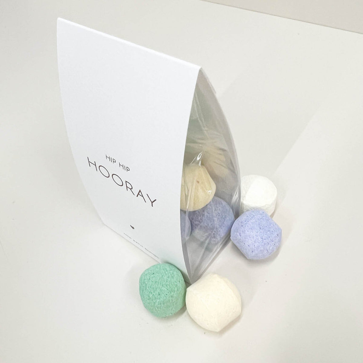 Bath bombs 'Hip hip hooray'