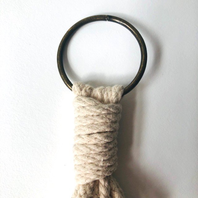 Luna-Leena plantenhanger mini - gebroken wit - set van 3 stuks - katoen macramé - L38cm - handgemaakt in Nepal