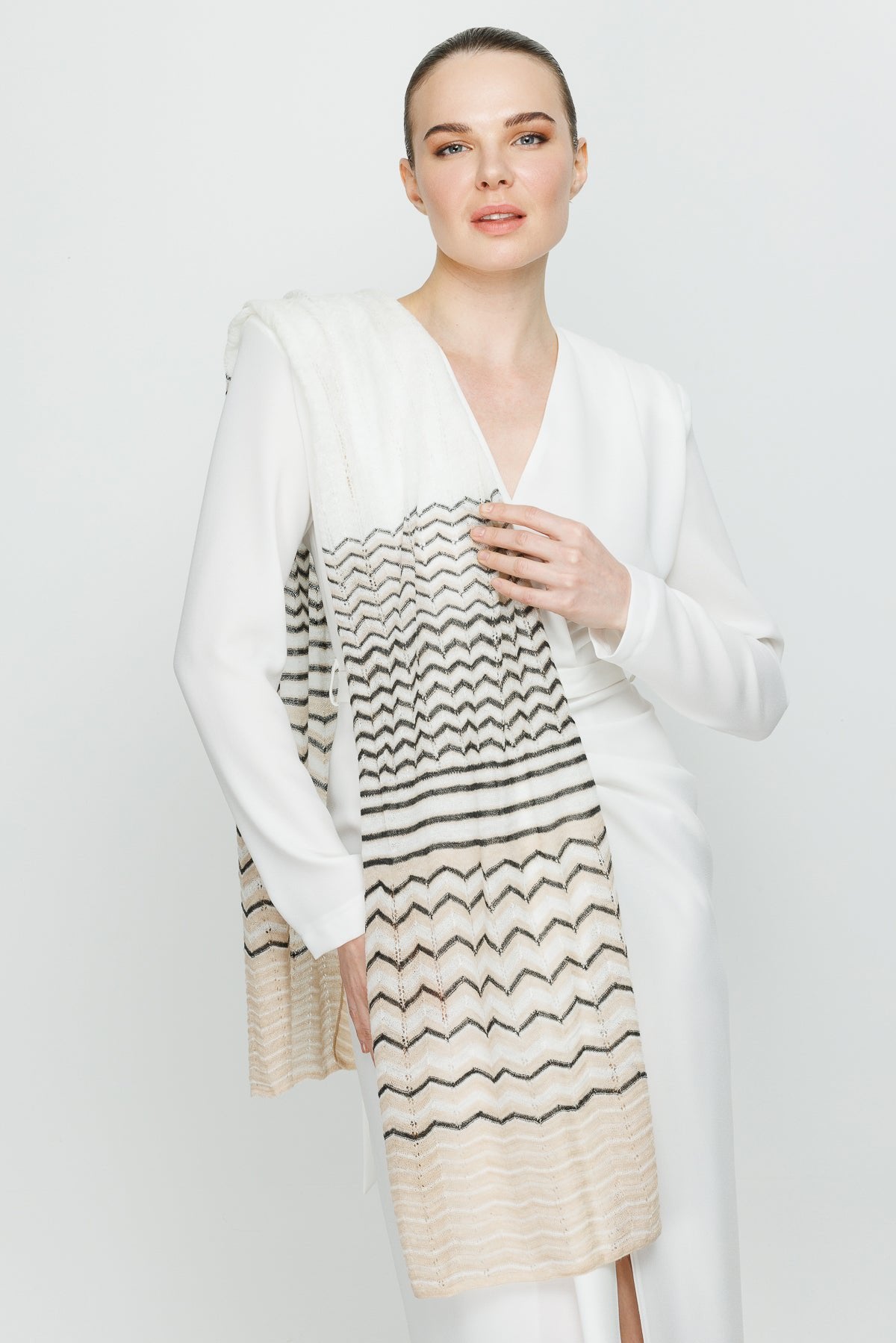 Cybele Shawl Ecru-Beige-Black