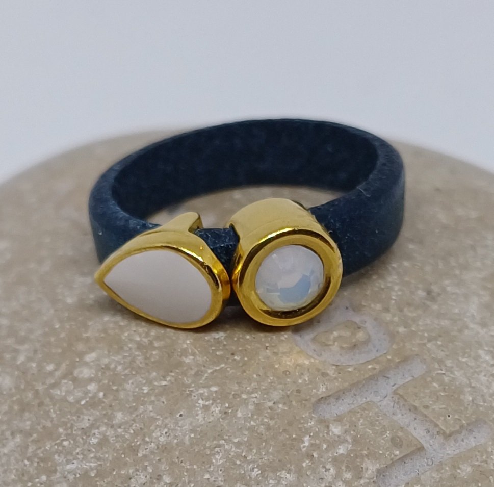 Fancy leren ringen Swarovski & emaille (set van 12 stuks)