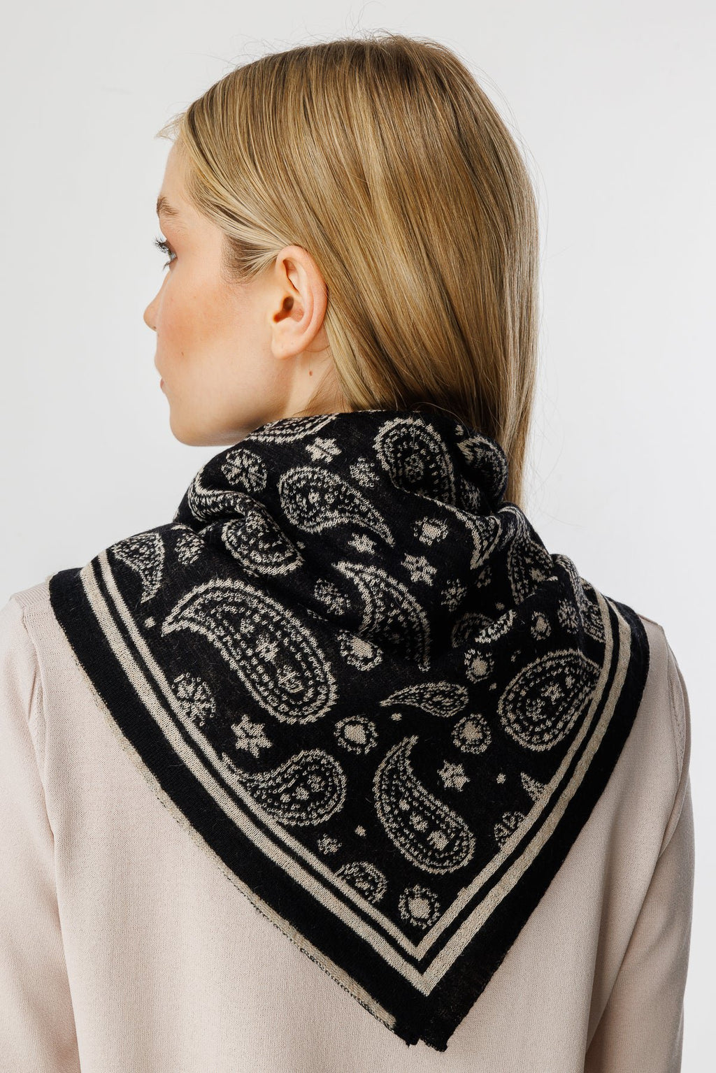 Patara Square Foulard Black-Beige