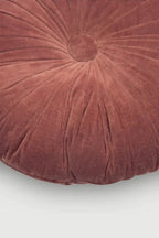 Kussen | Knuffel rabarber fluwelen rond kussen van Sanctuary Living