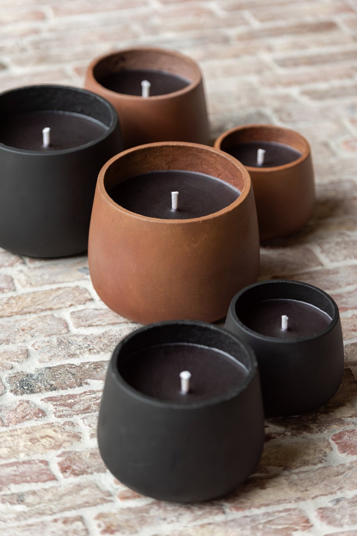 J-Line buitenkaars - cement - zwart - small -18U