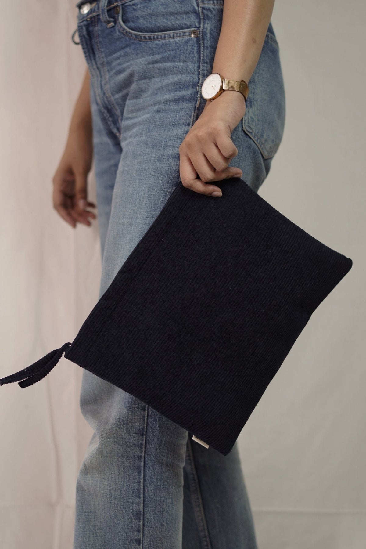 Handgeverfde corduroy laptophoes voor 10,9" iPad - 3 kleuren
