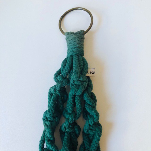 Luna-Leena plantenhanger mini - groen - set van 3 stuks - katoen macramé - L38cm - handgemaakt in Nepal