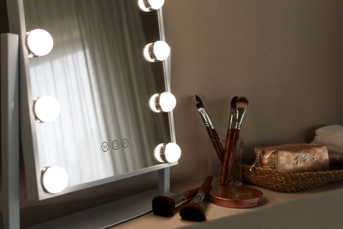 Make-up Hollywood wit LED spiegel, 12x dimbare LED bulbs en 3 kleuren licht