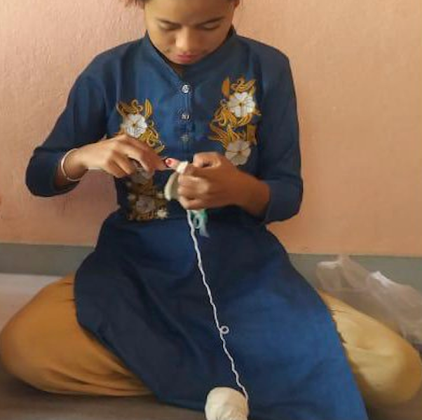 Luna-Leena mand oker H18cm - katoen - handgehaakt in Nepal