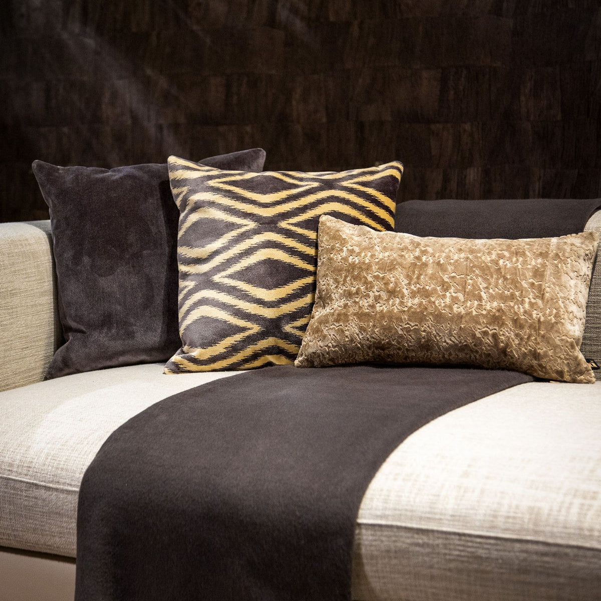 Annabella | Plaid 150x200 cm | Houtskool grijs | Antraciet | Hoii