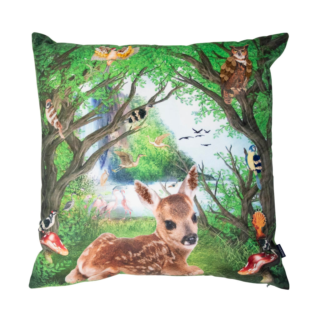 Handgemaakt kussen fleury bambi sprookjes 45x45cm