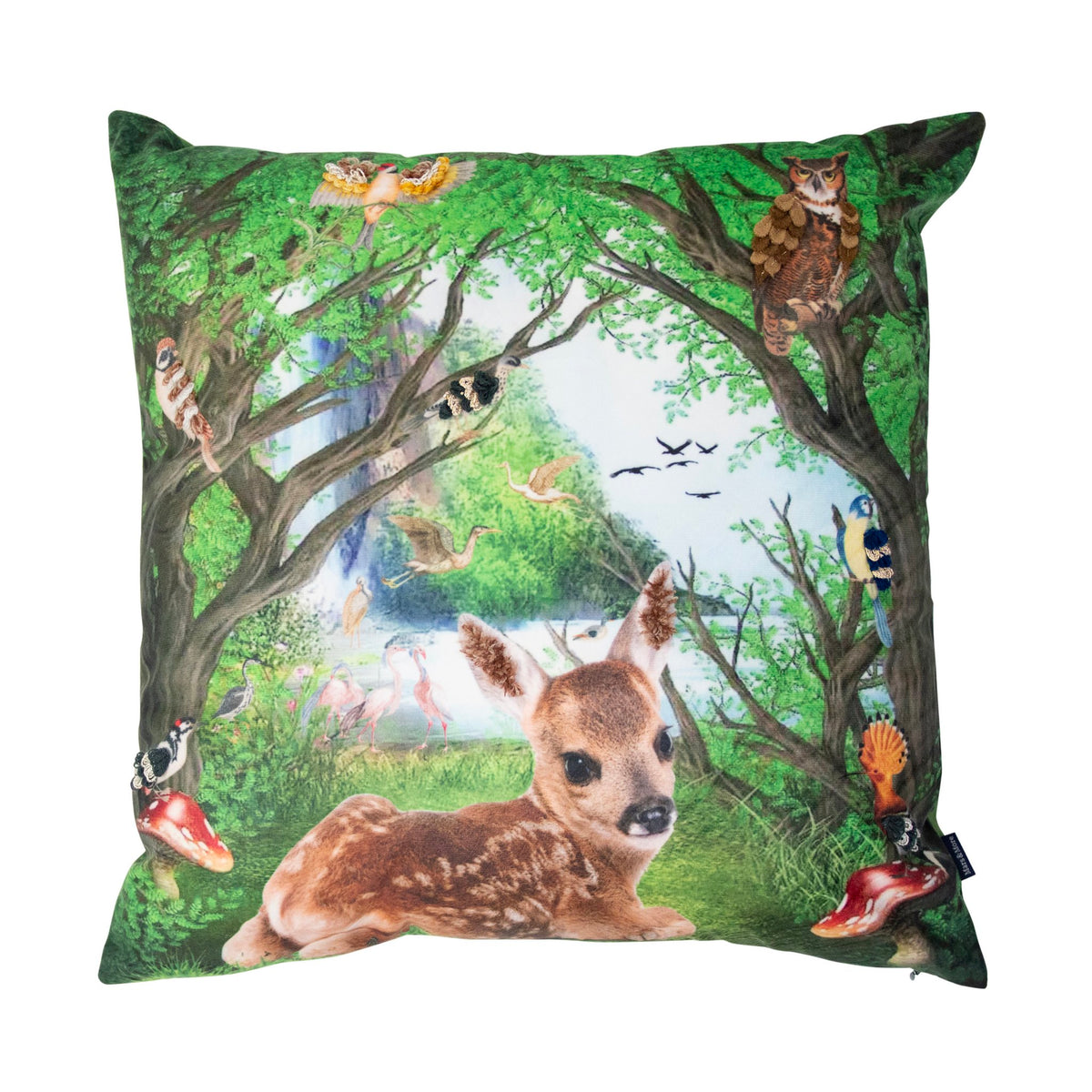 Handgemaakt kussen fleury bambi sprookjes 45x45cm