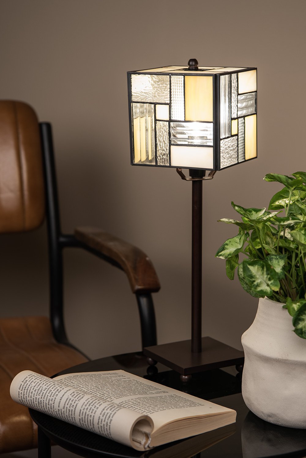 Tiffany Tafellamp 13x13x28 cm Wit Beige Glas Tiffany Bureaulamp