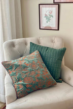 Kussenhoes | Rosabelle Chintz Eucalyptus kussenhoes van Sanctuary Living